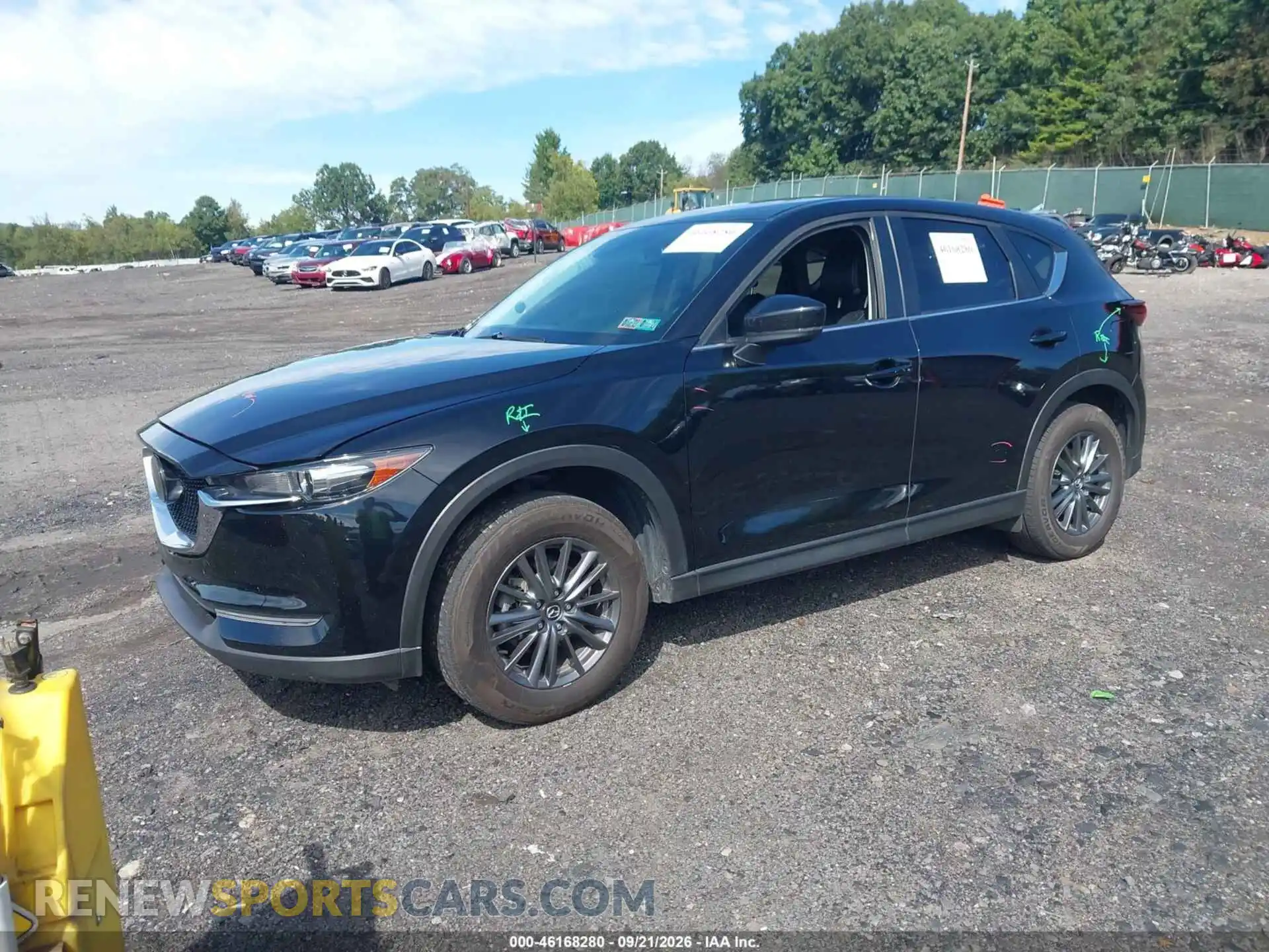 2 fotografías del automóvil dañado JM3KFBCM2M1364610 MAZDA CX-5 2021