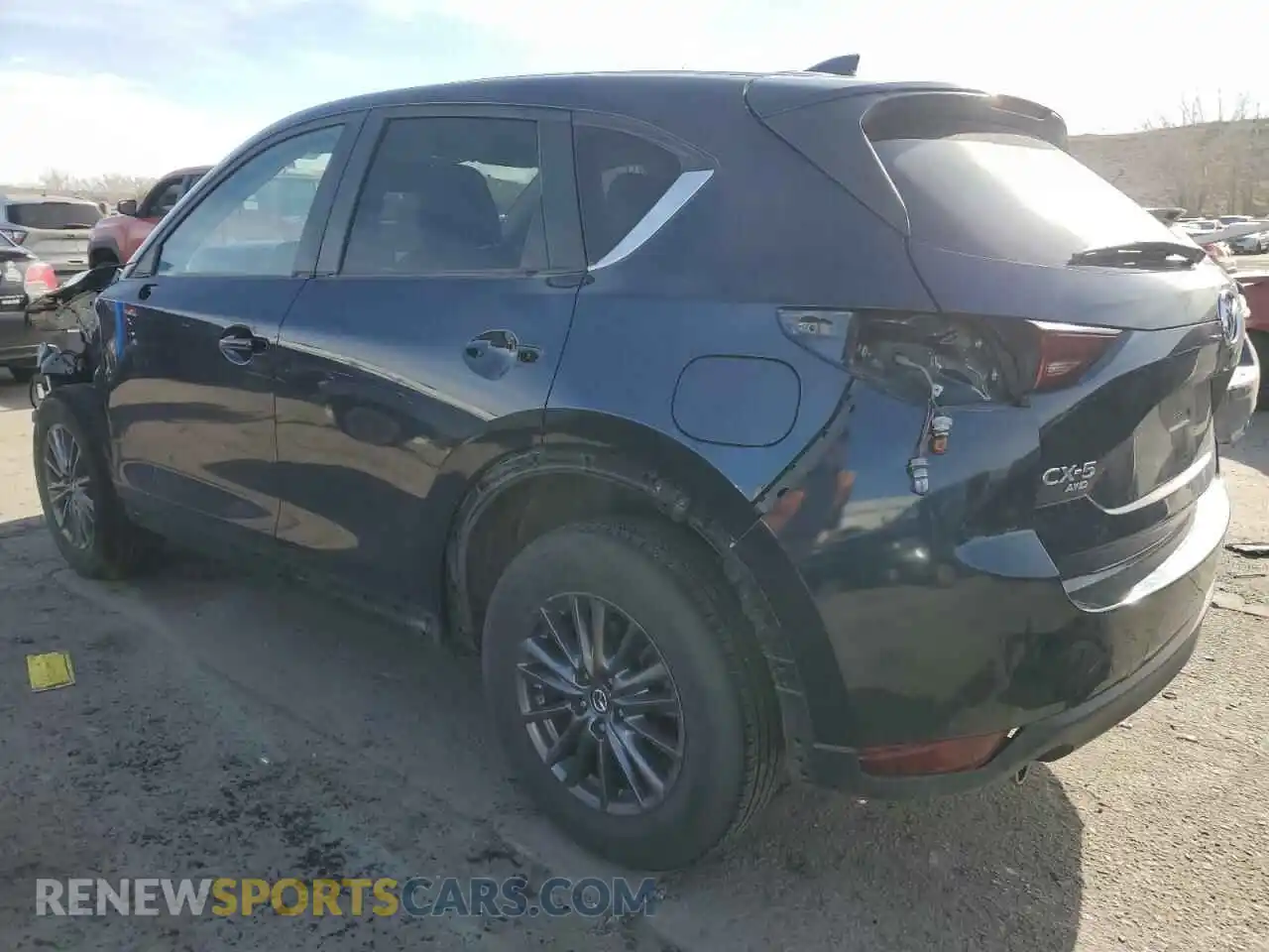 2 fotografías del automóvil dañado JM3KFBCM6M0317800 MAZDA CX-5 2021