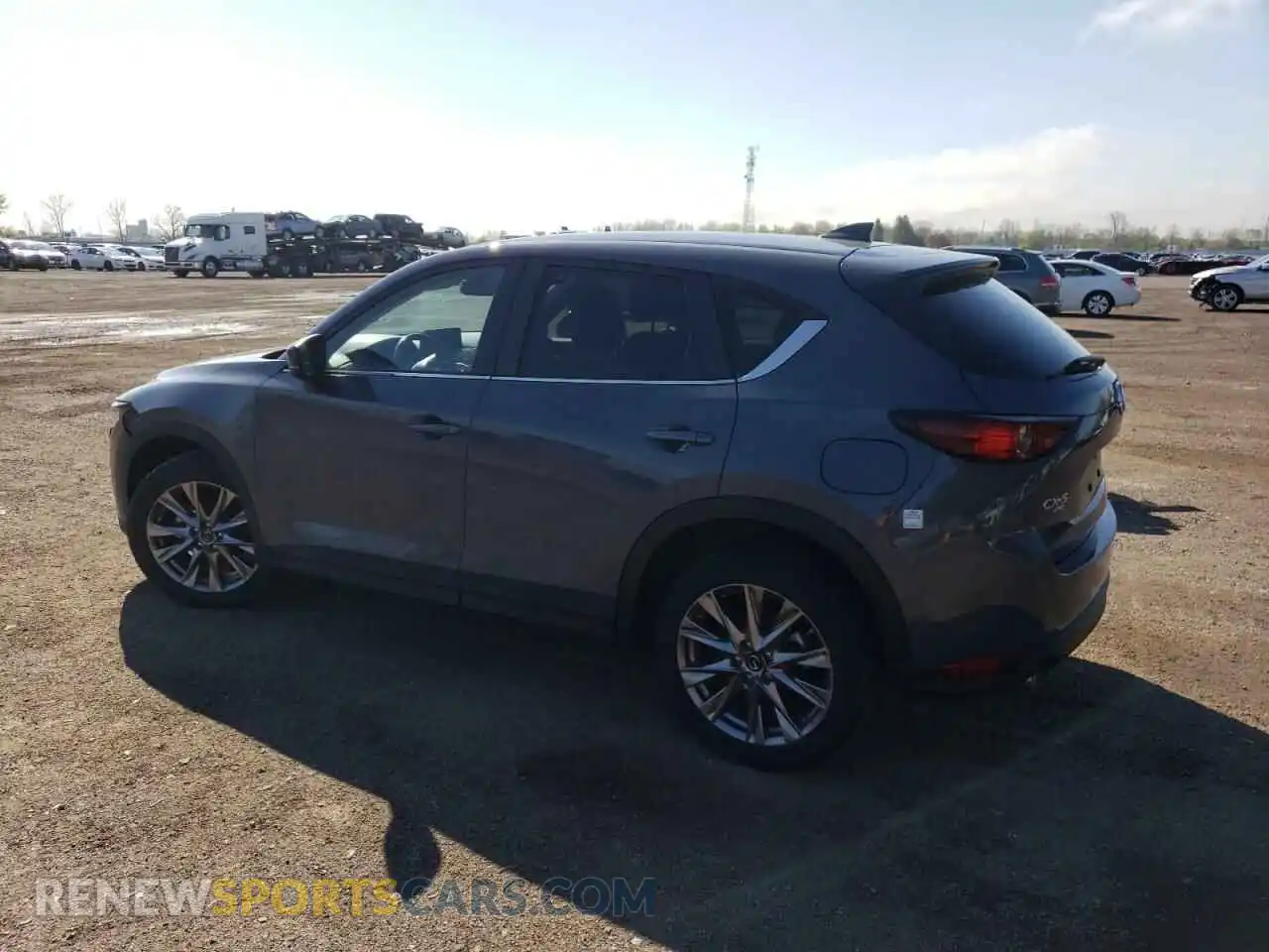 2 fotografías del automóvil dañado JM3KFBCM6M0415225 MAZDA CX-5 2021