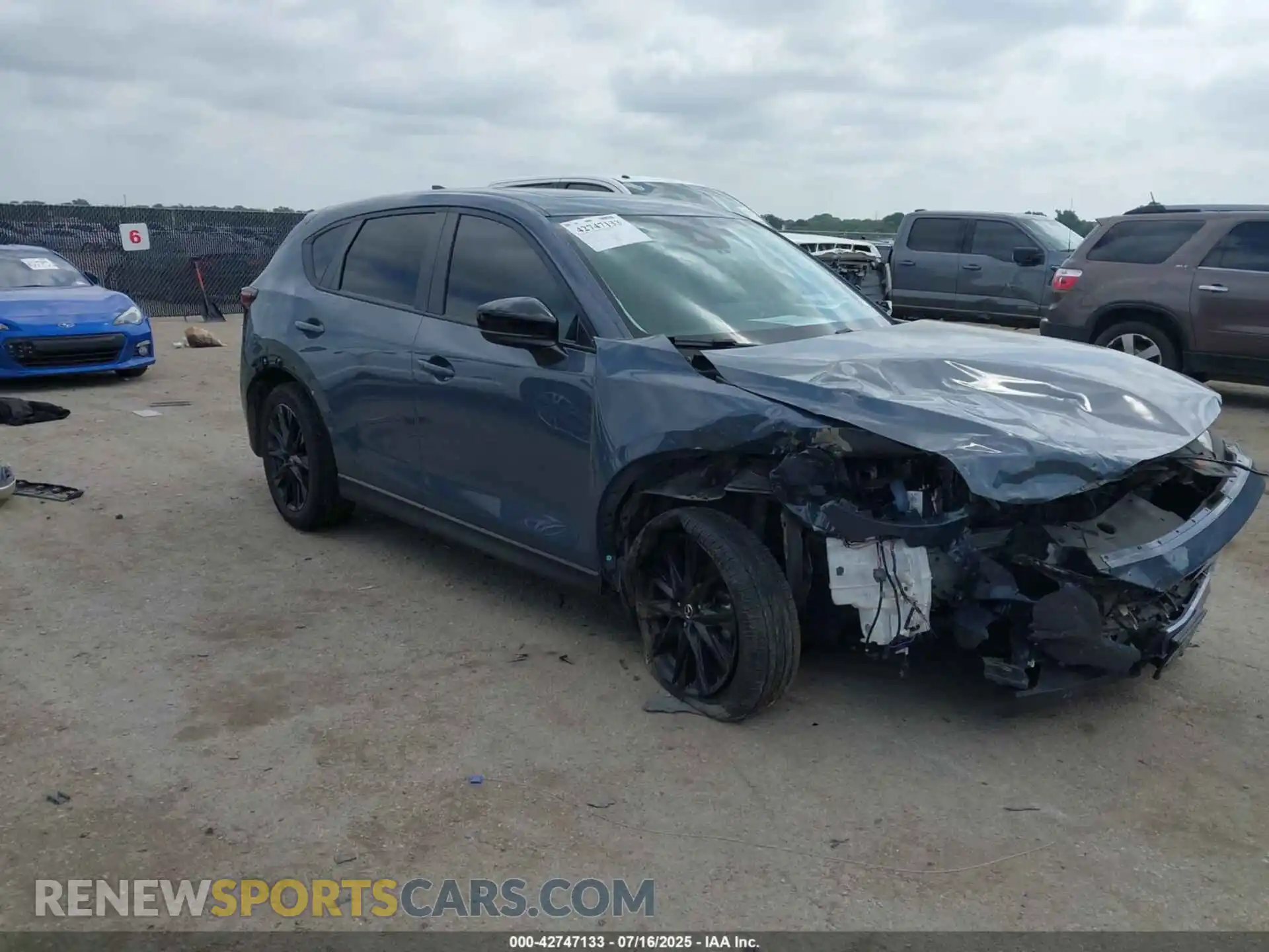 1 Photograph of a damaged car JM3KFBCM9M0331769 MAZDA CX-5 2021