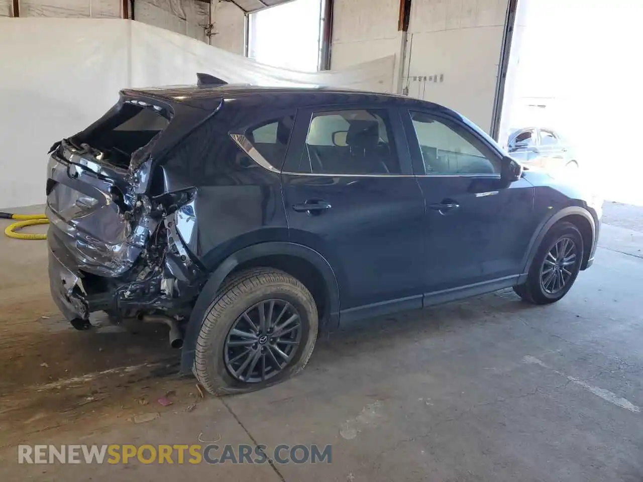 3 fotografías del automóvil dañado JM3KFBCM9M1351918 MAZDA CX-5 2021