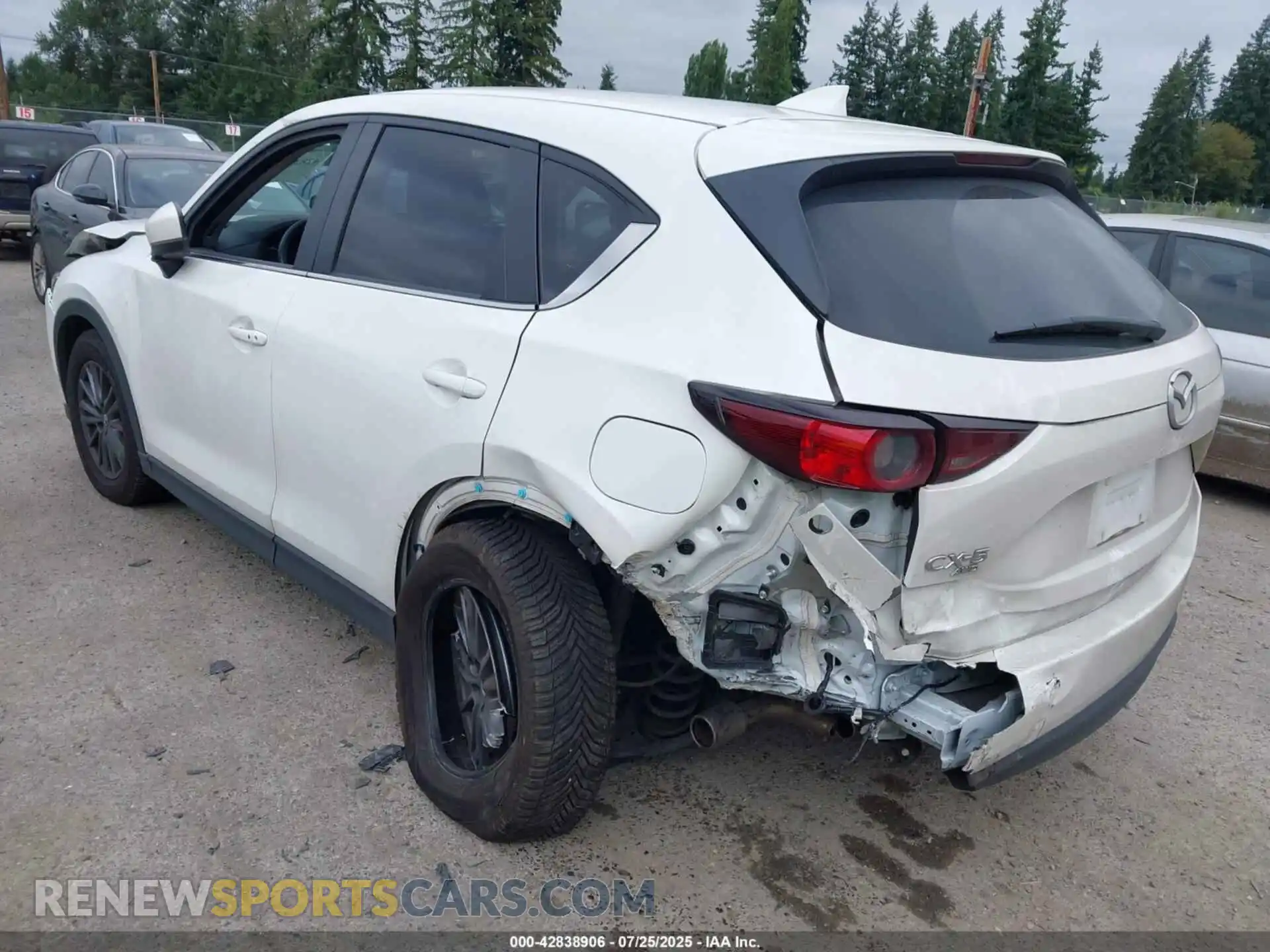 3 Photograph of a damaged car JM3KFBCMXM0406611 MAZDA CX-5 2021