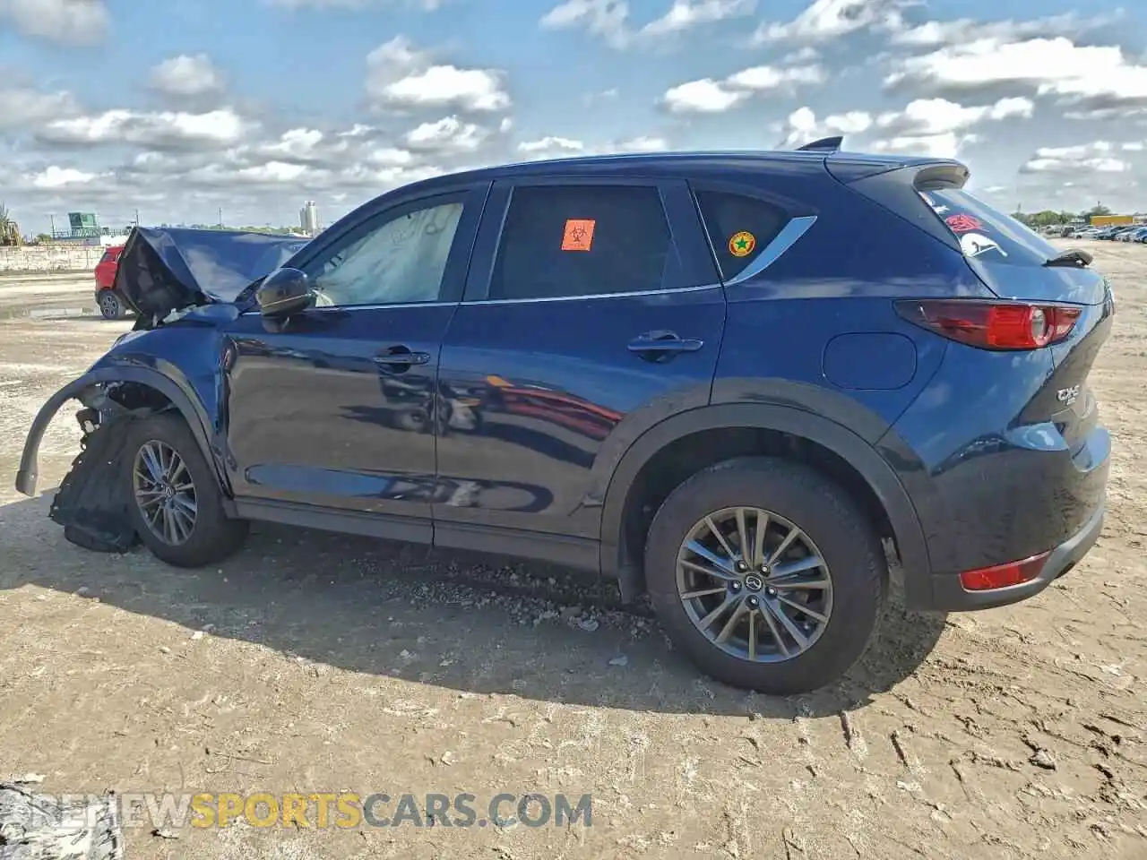 2 fotografías del automóvil dañado JM3KFBCMXM0455369 MAZDA CX-5 2021