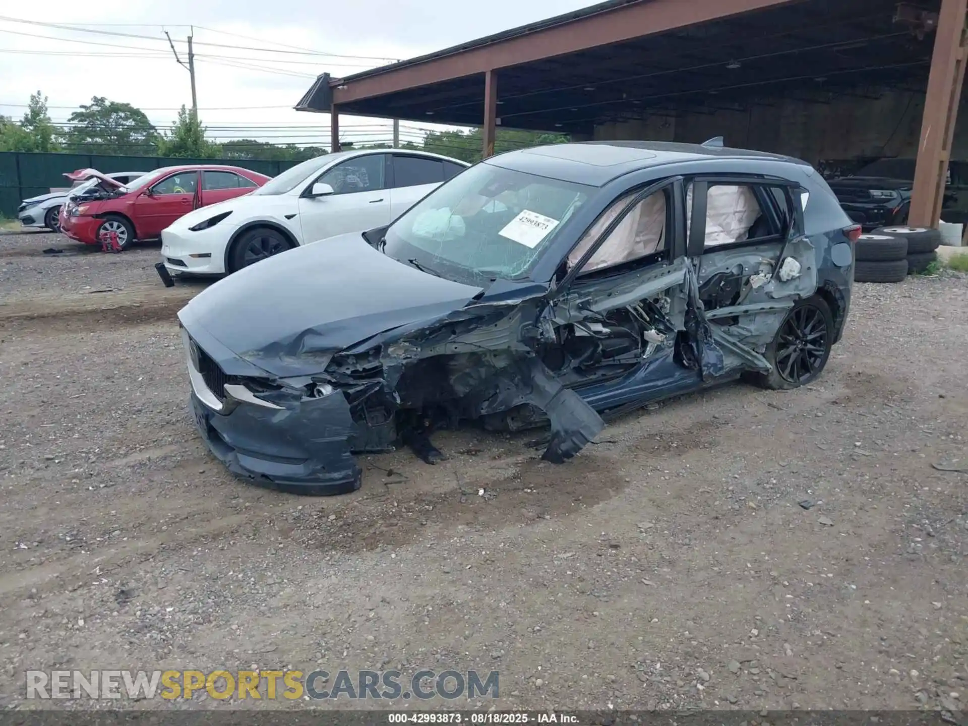 2 fotografías del automóvil dañado JM3KFBCY1M0425826 MAZDA CX-5 2021