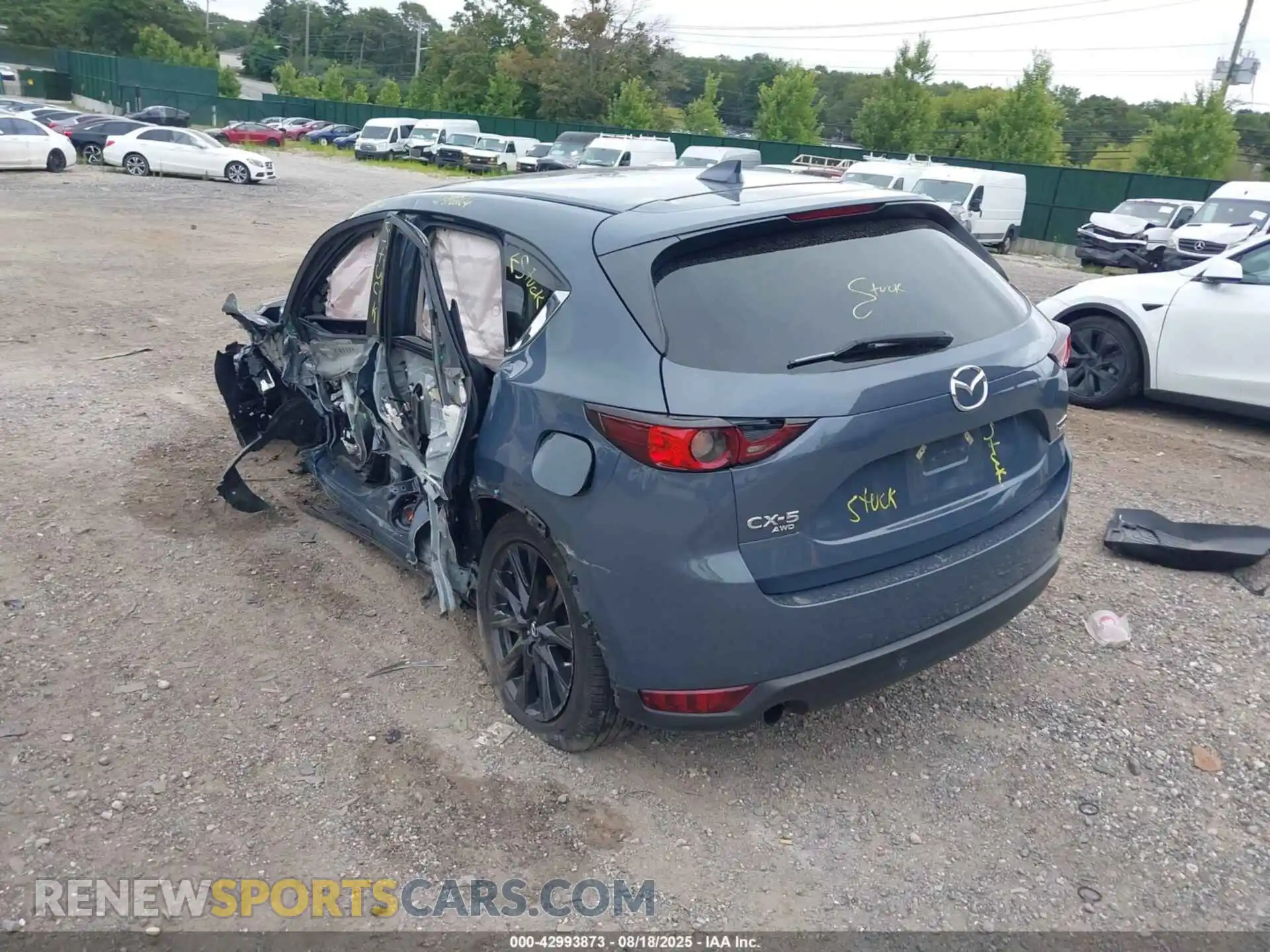 3 fotografías del automóvil dañado JM3KFBCY1M0425826 MAZDA CX-5 2021