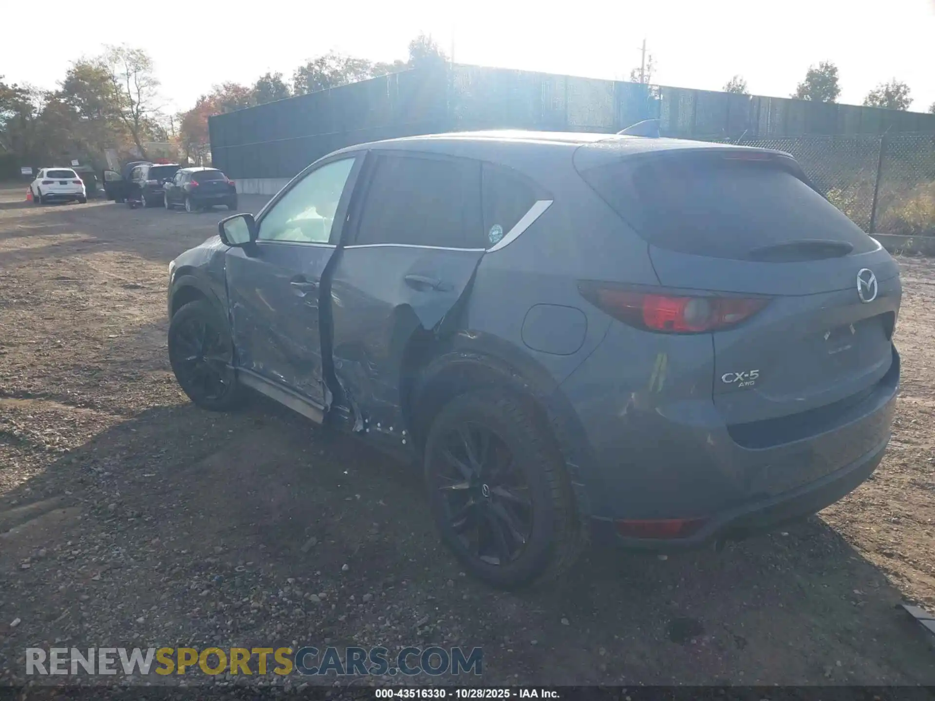 3 fotografías del automóvil dañado JM3KFBCY1M0442397 MAZDA CX-5 2021