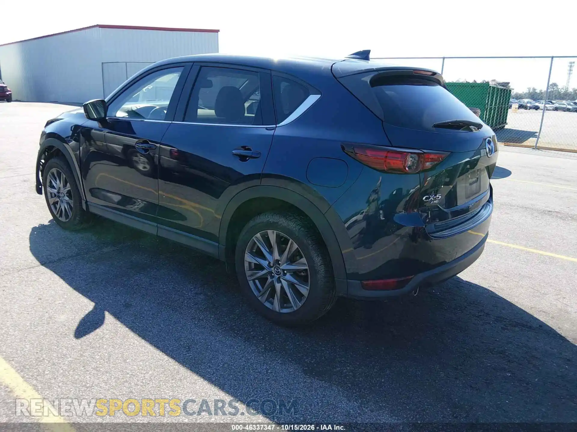 3 fotografías del automóvil dañado JM3KFBDM1M0467764 MAZDA CX-5 2021