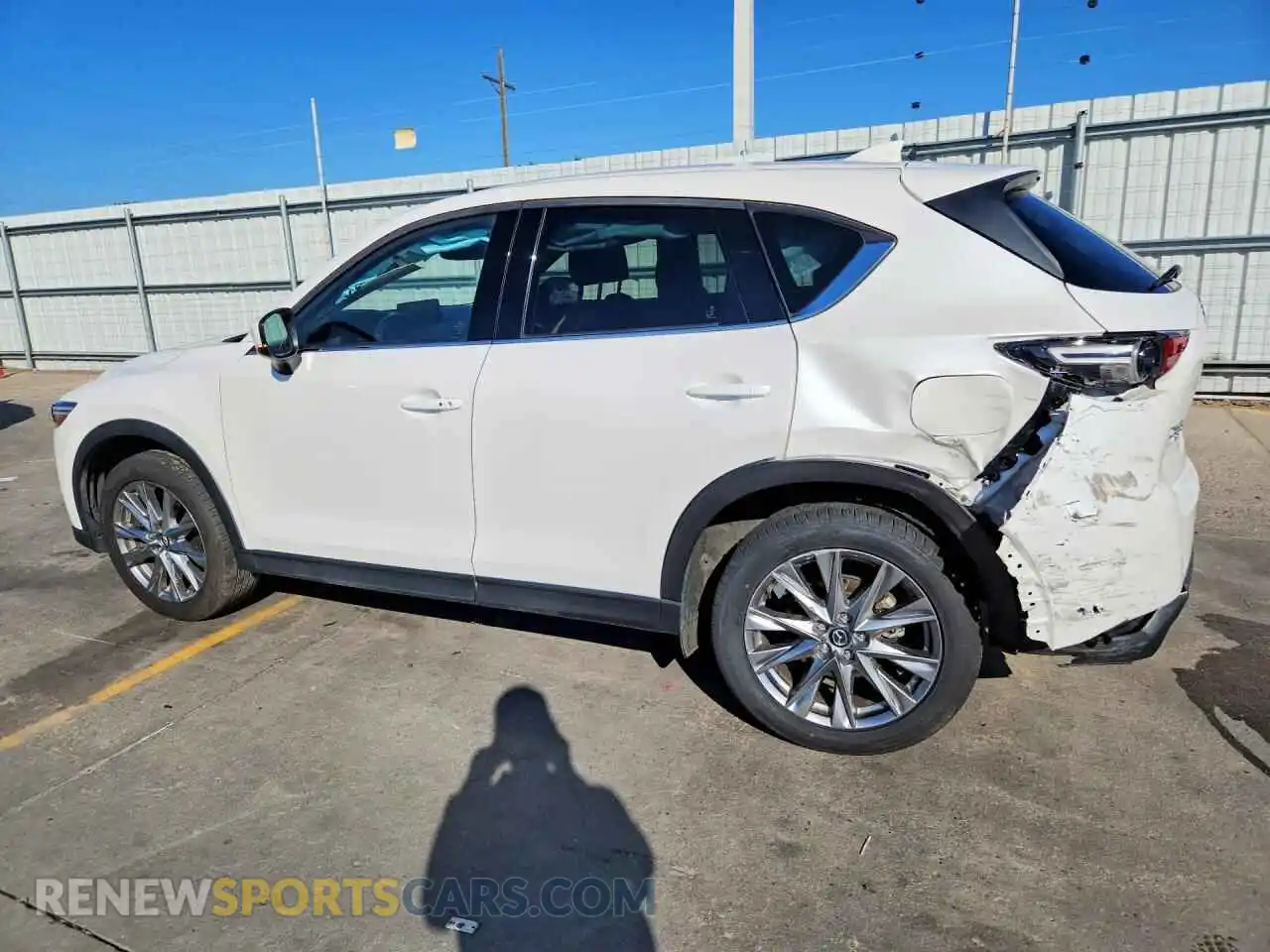 2 Photograph of a damaged car JM3KFBDM2M1348292 MAZDA CX-5 2021