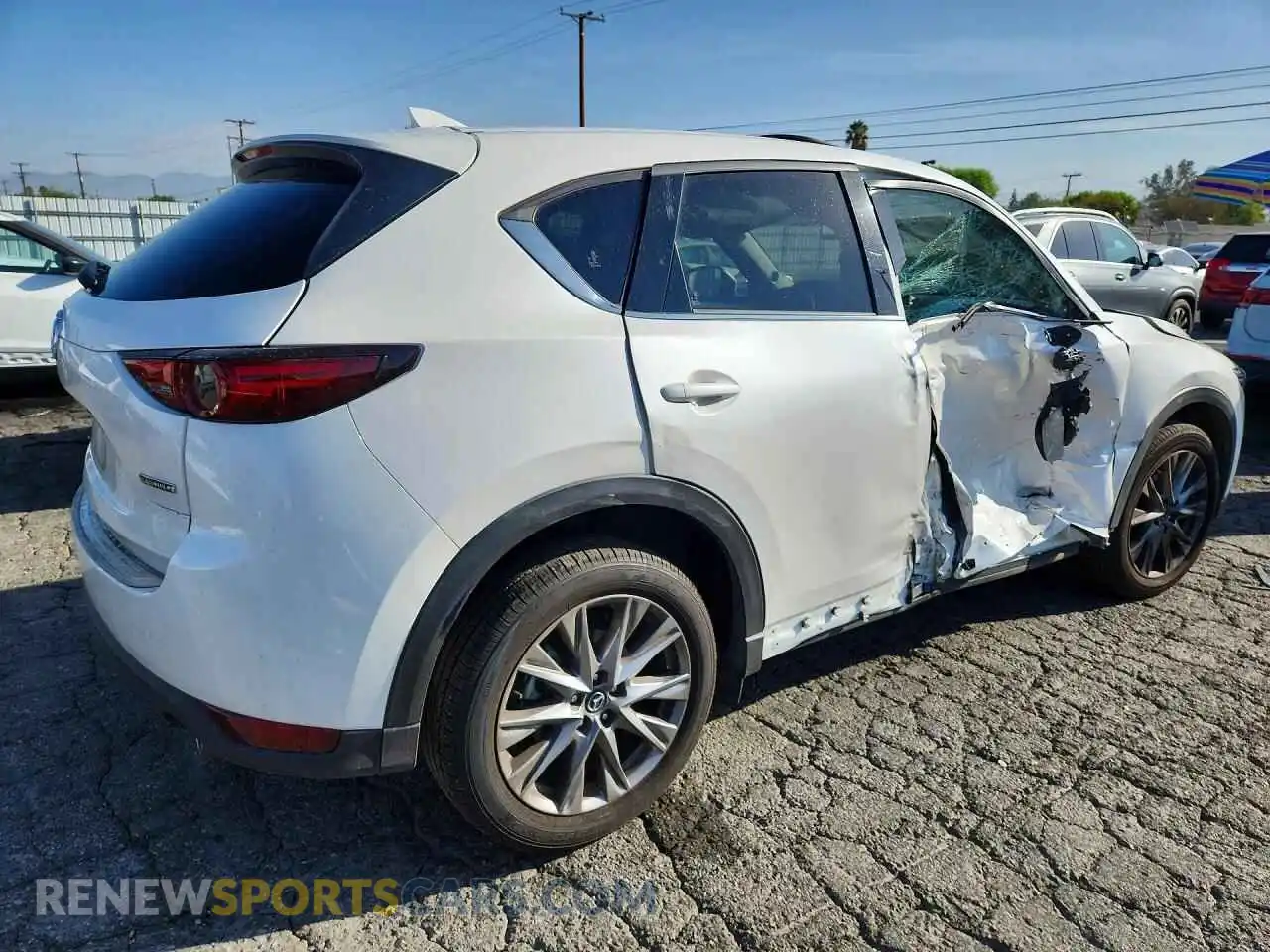 3 Фотография поврежденного автомобиля JM3KFBDM3M1444979 MAZDA CX-5 2021