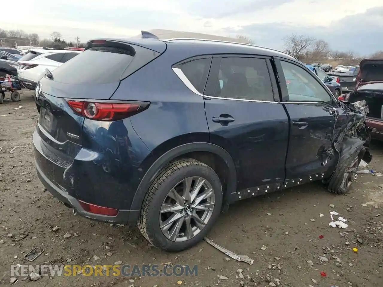 3 fotografías del automóvil dañado JM3KFBDM6M0478694 MAZDA CX-5 2021