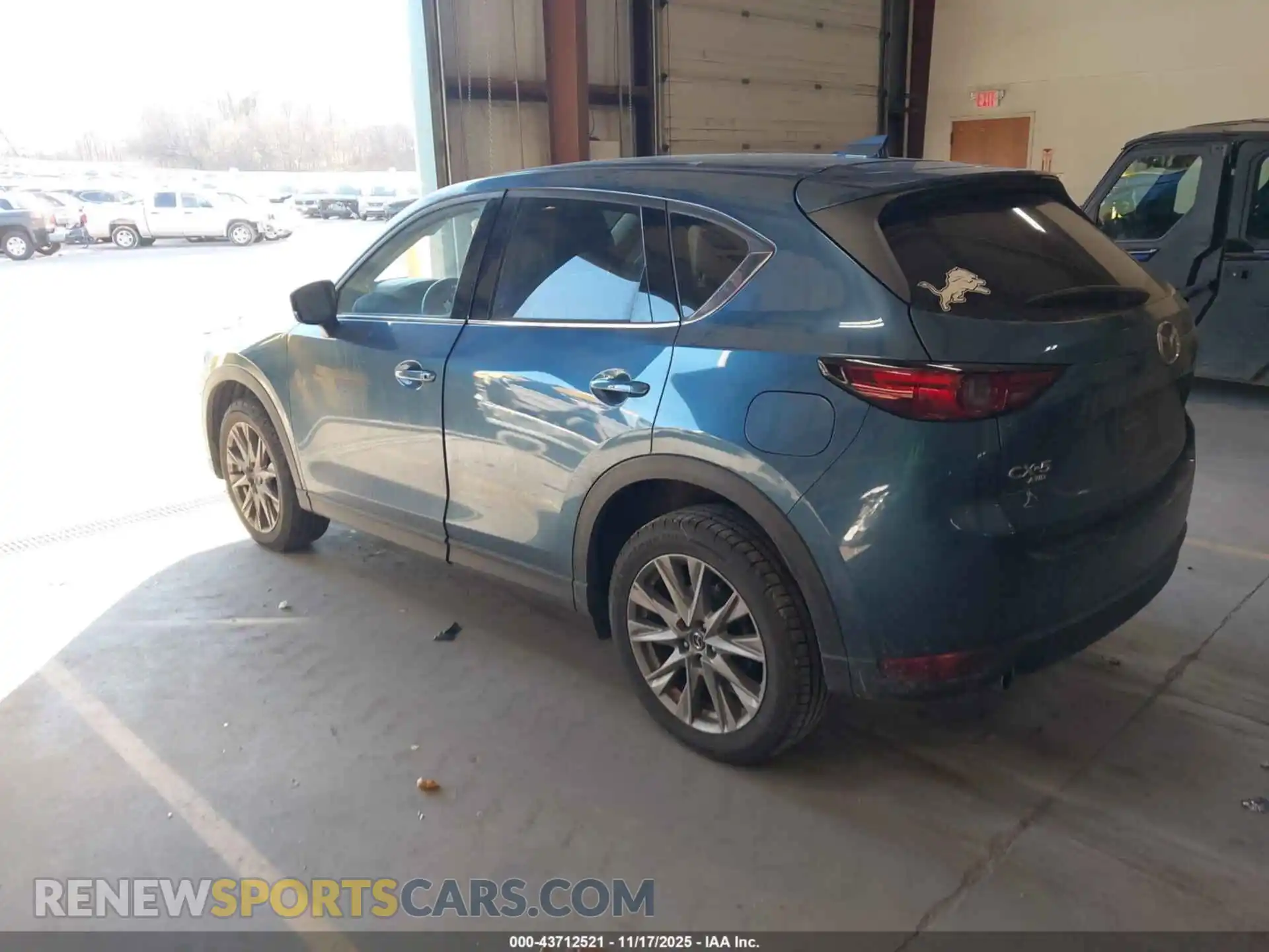 3 Photograph of a damaged car JM3KFBDM6M1466085 MAZDA CX-5 2021