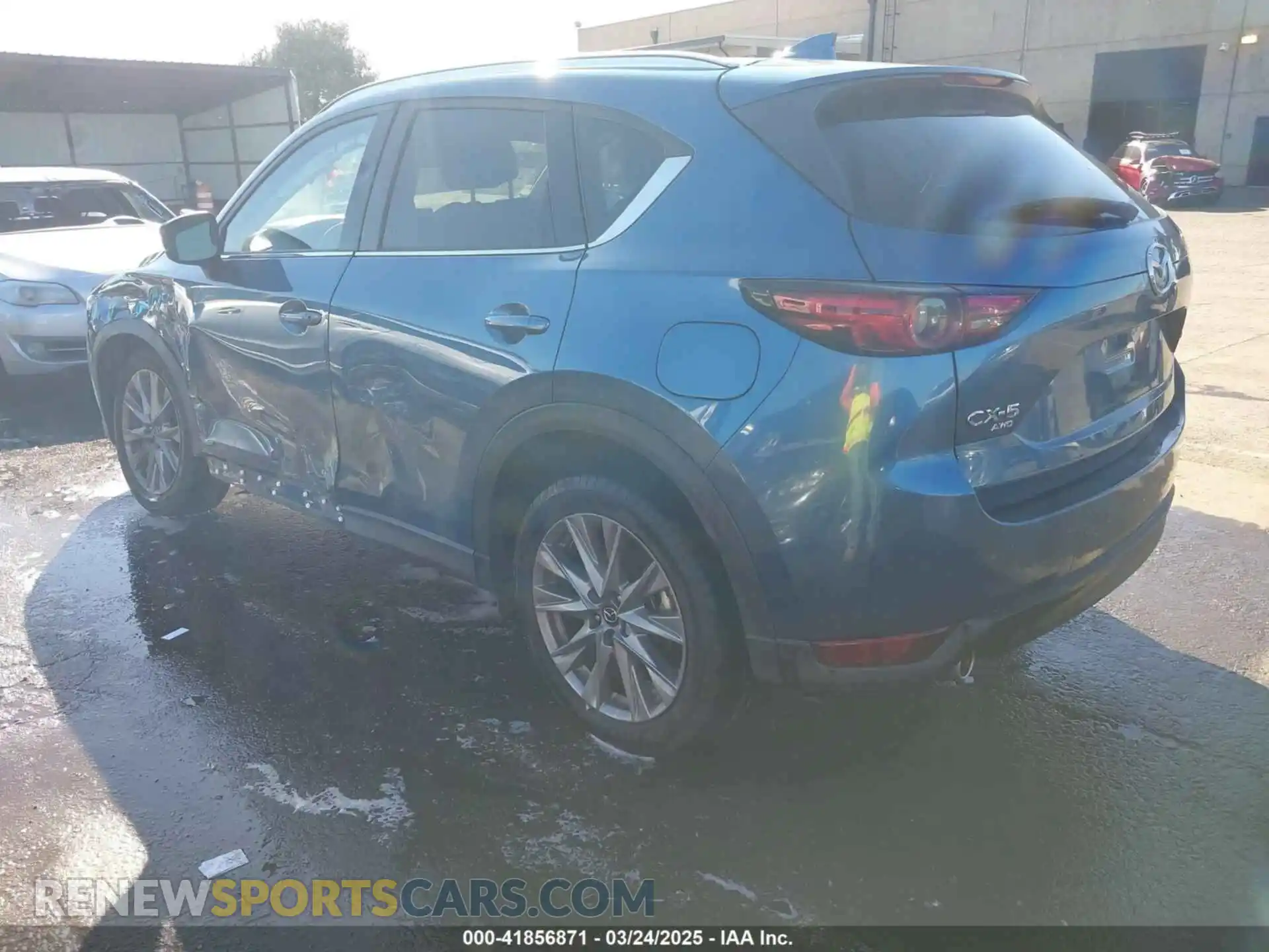 3 fotografías del automóvil dañado JM3KFBDM7M0311552 MAZDA CX-5 2021