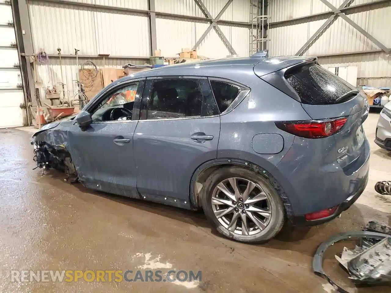 2 fotografías del automóvil dañado JM3KFBDM8M0103390 MAZDA CX-5 2021