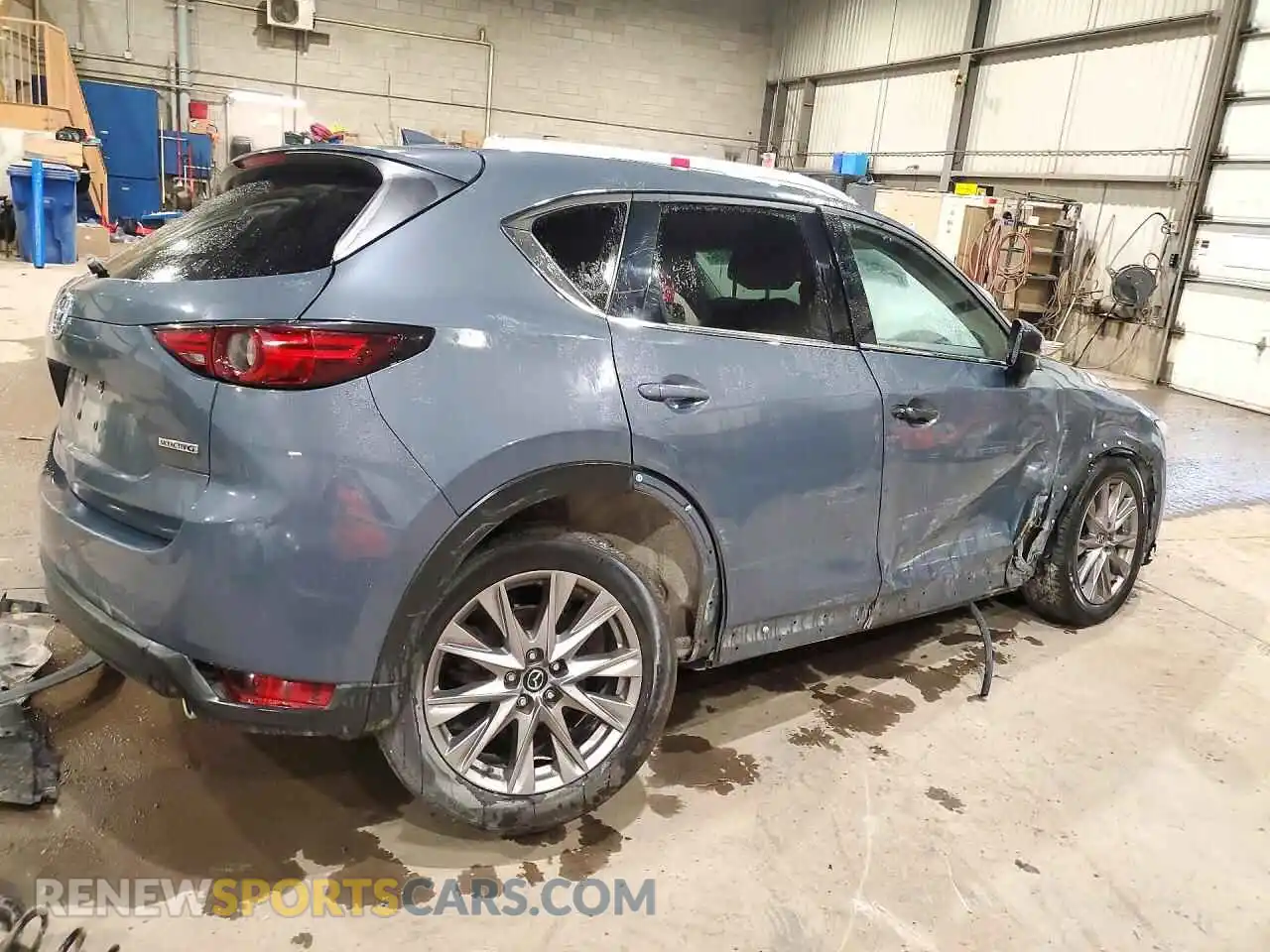 3 fotografías del automóvil dañado JM3KFBDM8M0103390 MAZDA CX-5 2021