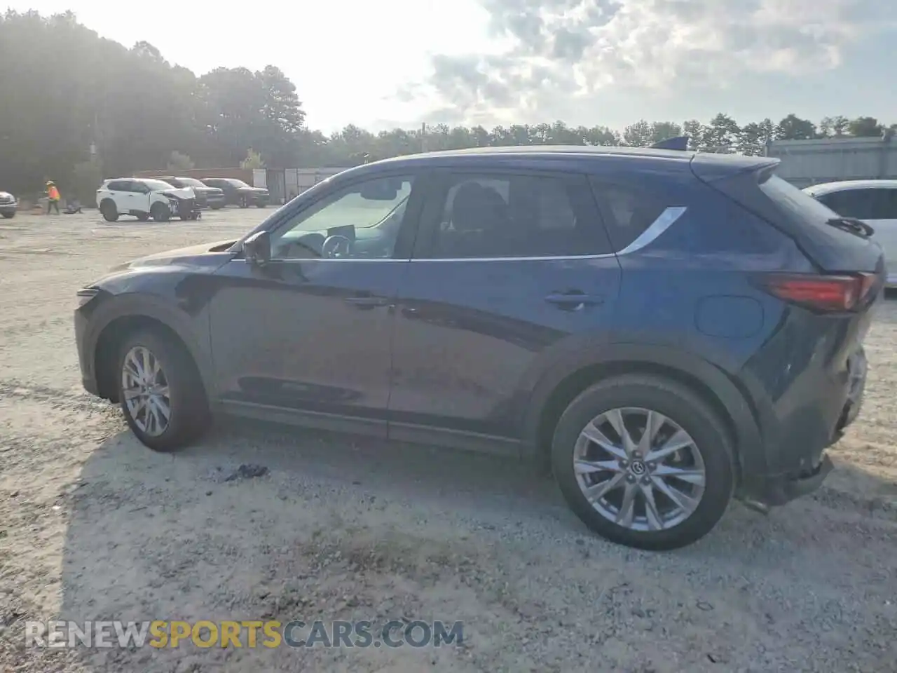 2 fotografías del automóvil dañado JM3KFBDM9M0452638 MAZDA CX-5 2021