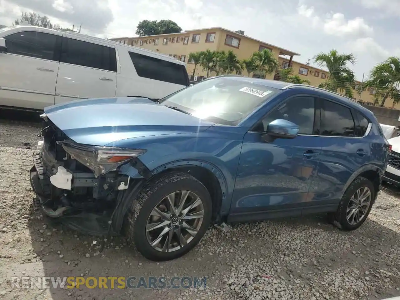 1 Photograph of a damaged car JM3KFBEY2M0393028 MAZDA CX-5 2021