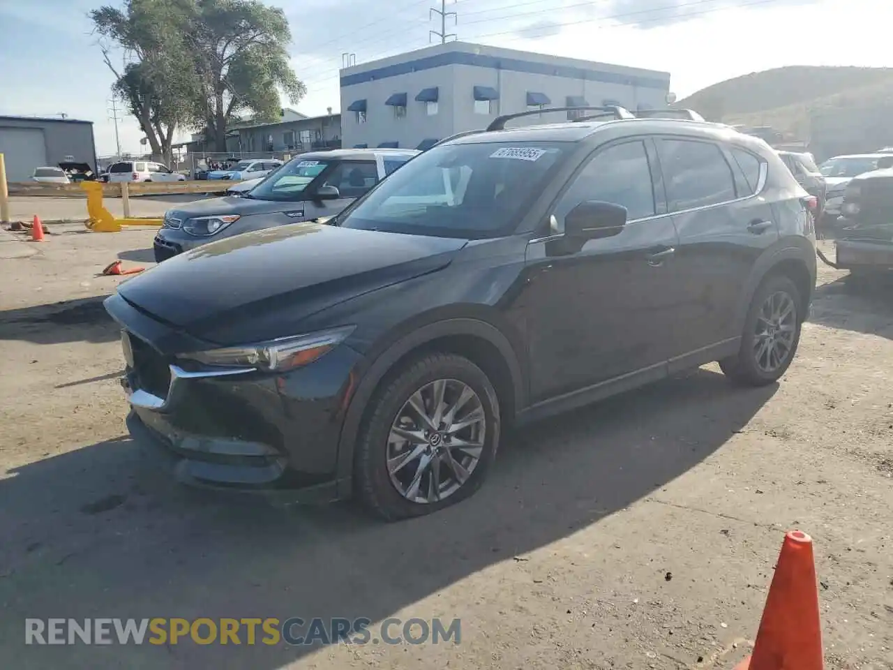 1 Photograph of a damaged car JM3KFBEY8M0418515 MAZDA CX-5 2021