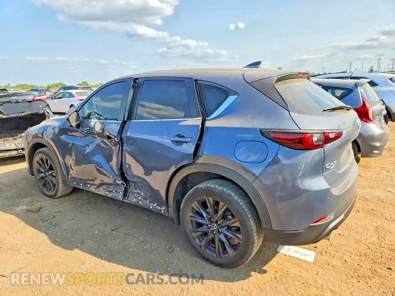3 fotografías del automóvil dañado JM3KFBCM0N0637390 MAZDA CX-5 2022