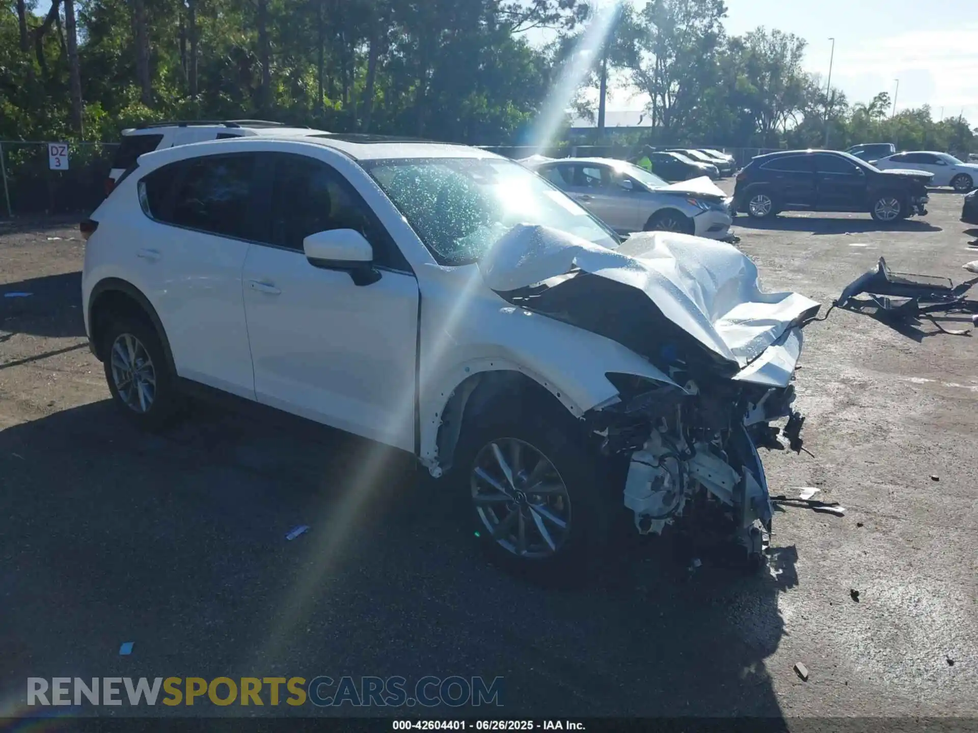 1 Photograph of a damaged car JM3KFBCM1N0571044 MAZDA CX-5 2022