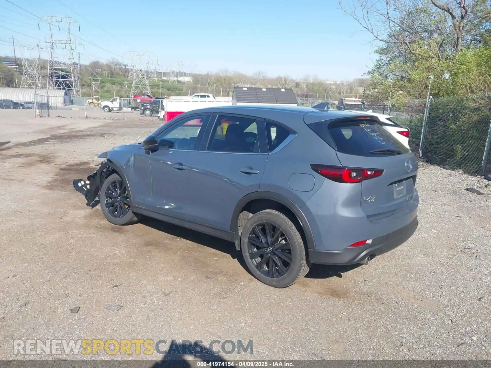3 Photograph of a damaged car JM3KFBCM2N1583066 MAZDA CX-5 2022