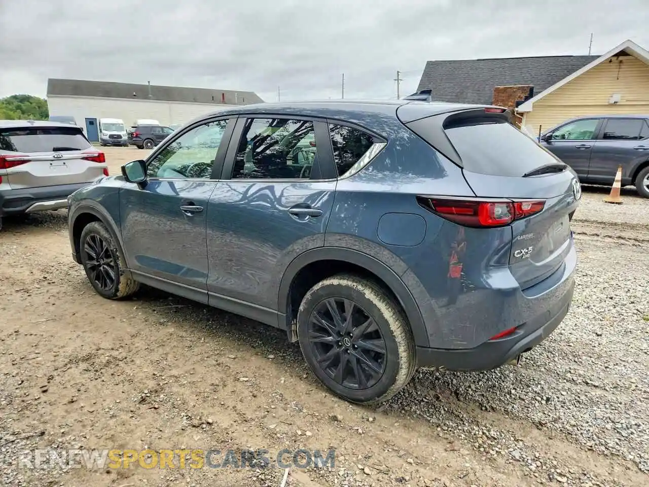 2 fotografías del automóvil dañado JM3KFBCM3N0545299 MAZDA CX-5 2022