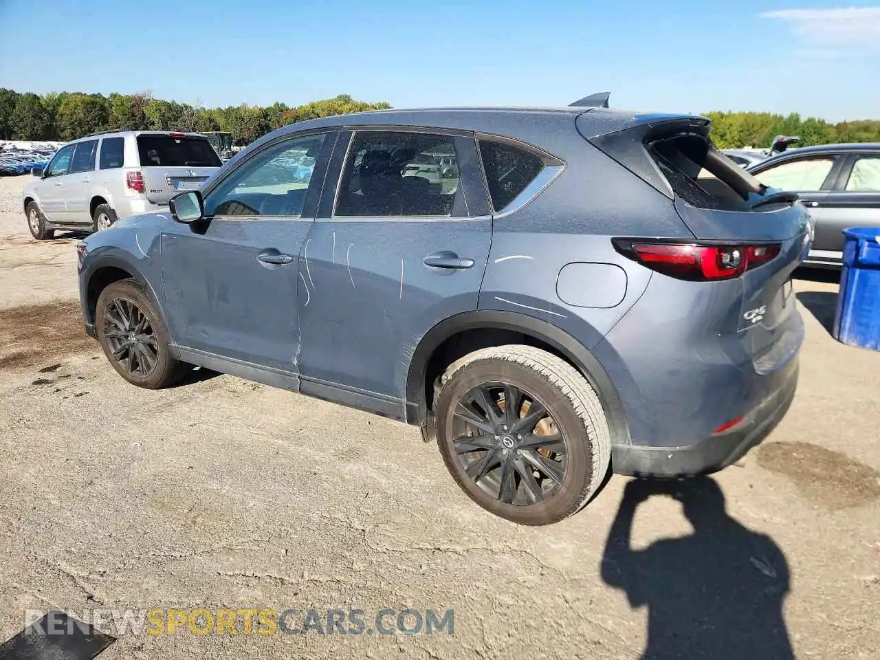 2 fotografías del automóvil dañado JM3KFBCM4N0626134 MAZDA CX-5 2022