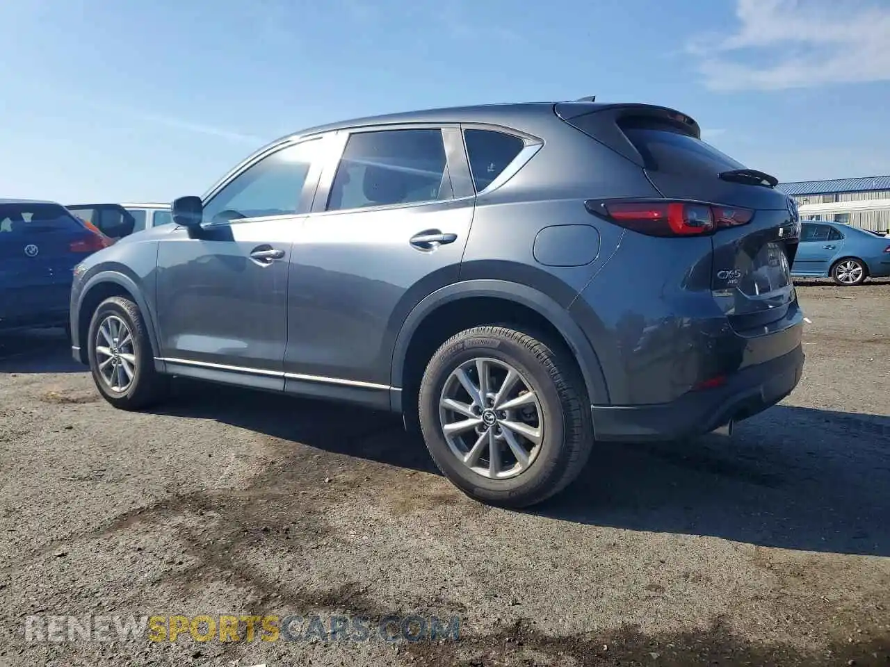 2 fotografías del automóvil dañado JM3KFBCM5N1603603 MAZDA CX-5 2022