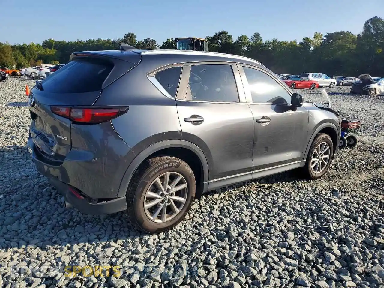 3 fotografías del automóvil dañado JM3KFBCM8N0570697 MAZDA CX-5 2022