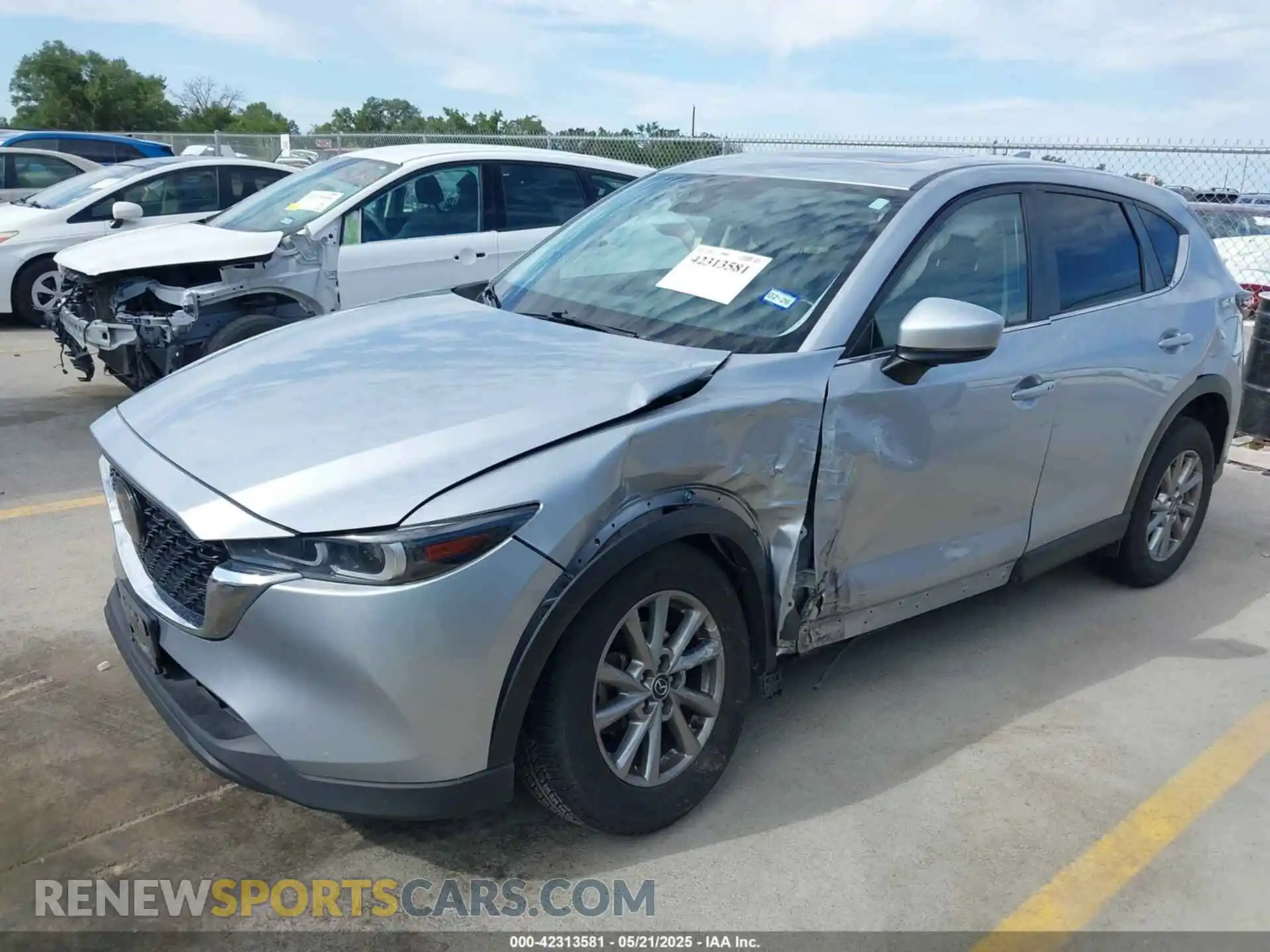 2 Photograph of a damaged car JM3KFBCMXN1557475 MAZDA CX-5 2022