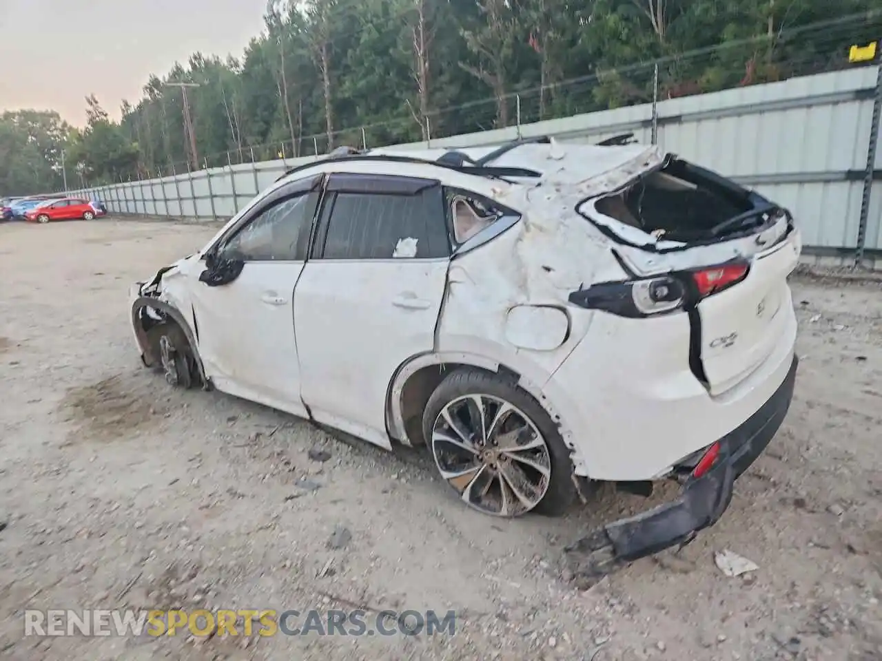 2 Photograph of a damaged car JM3KFBDM5N1619587 MAZDA CX-5 2022