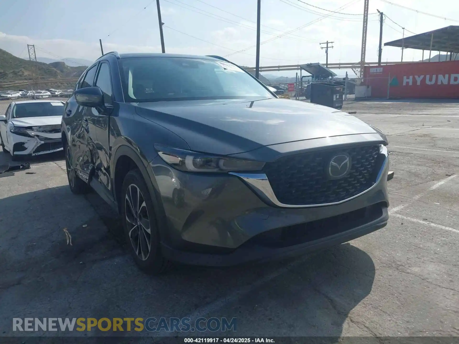 1 Photograph of a damaged car JM3KFBEM0N0556628 MAZDA CX-5 2022