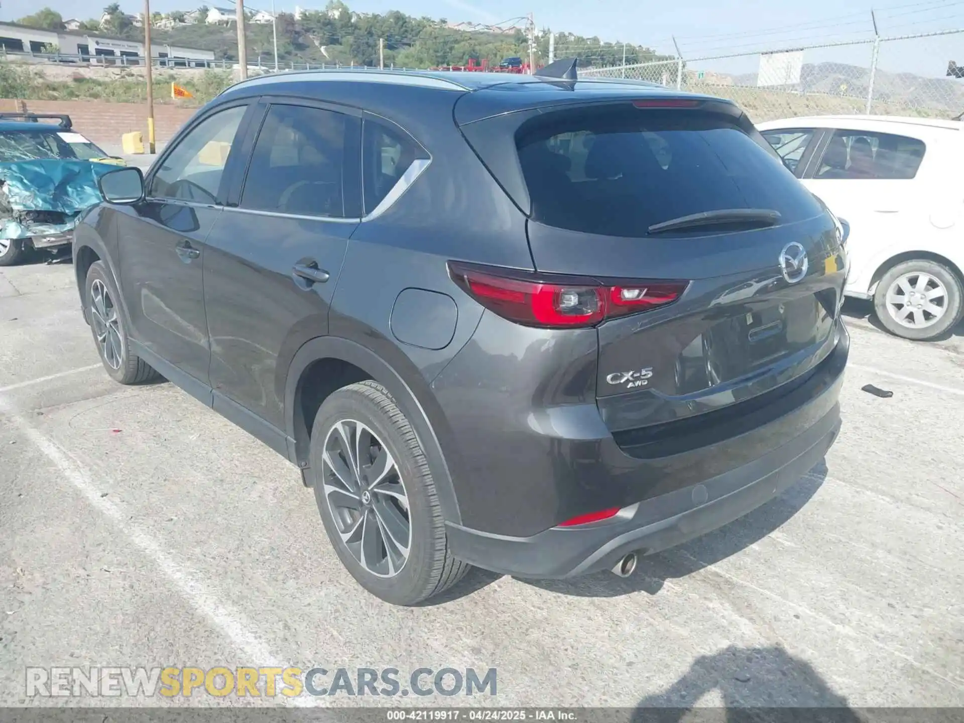 3 Photograph of a damaged car JM3KFBEM0N0556628 MAZDA CX-5 2022