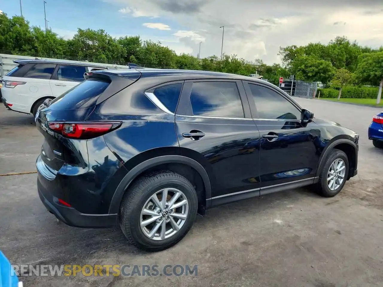 3 Photograph of a damaged car JM3KFBAM6P0276818 MAZDA CX-5 2023