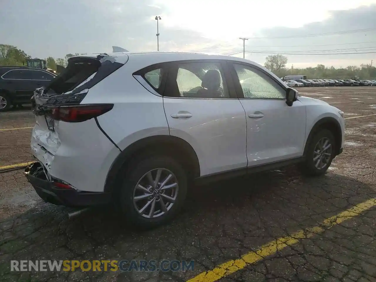 3 fotografías del automóvil dañado JM3KFBAMXP0256801 MAZDA CX-5 2023