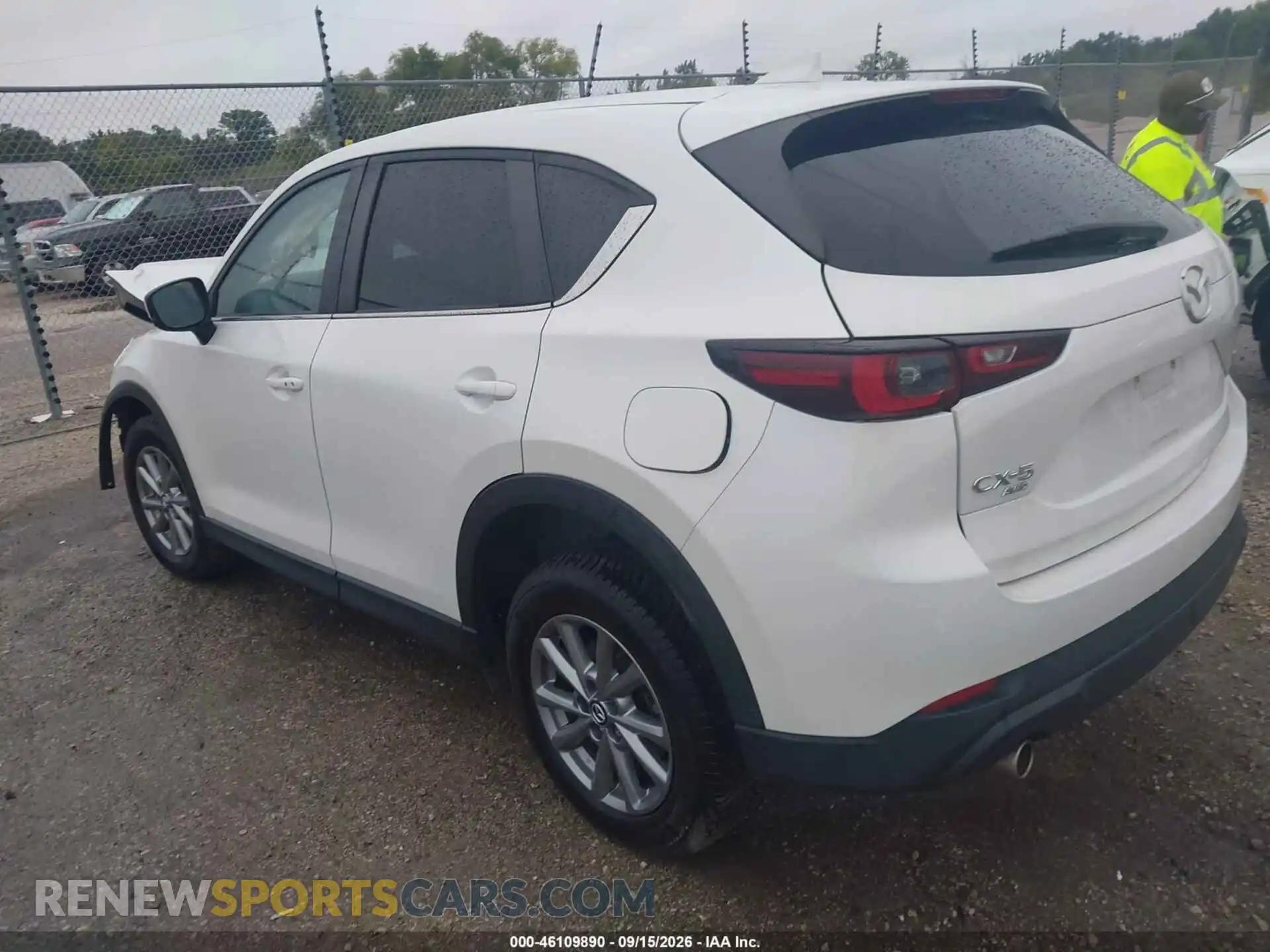 3 fotografías del automóvil dañado JM3KFBBM9P0185282 MAZDA CX-5 2023
