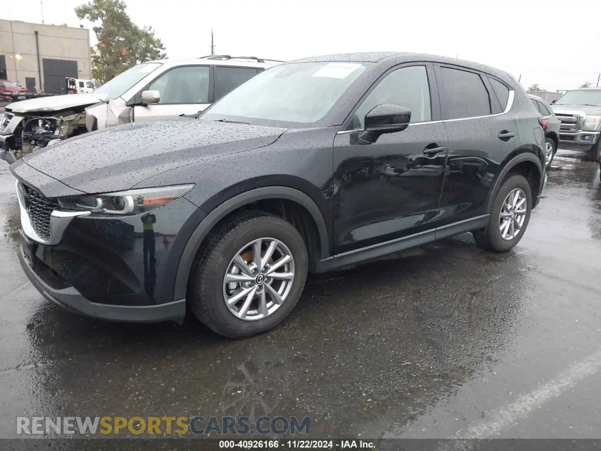 2 fotografías del automóvil dañado JM3KFBBM9P0287763 MAZDA CX-5 2023