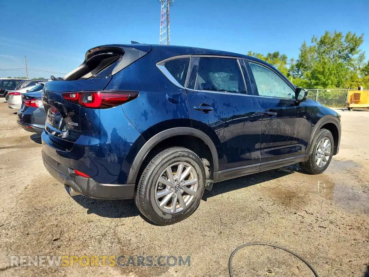 3 fotografías del automóvil dañado JM3KFBCM0P0152864 MAZDA CX-5 2023