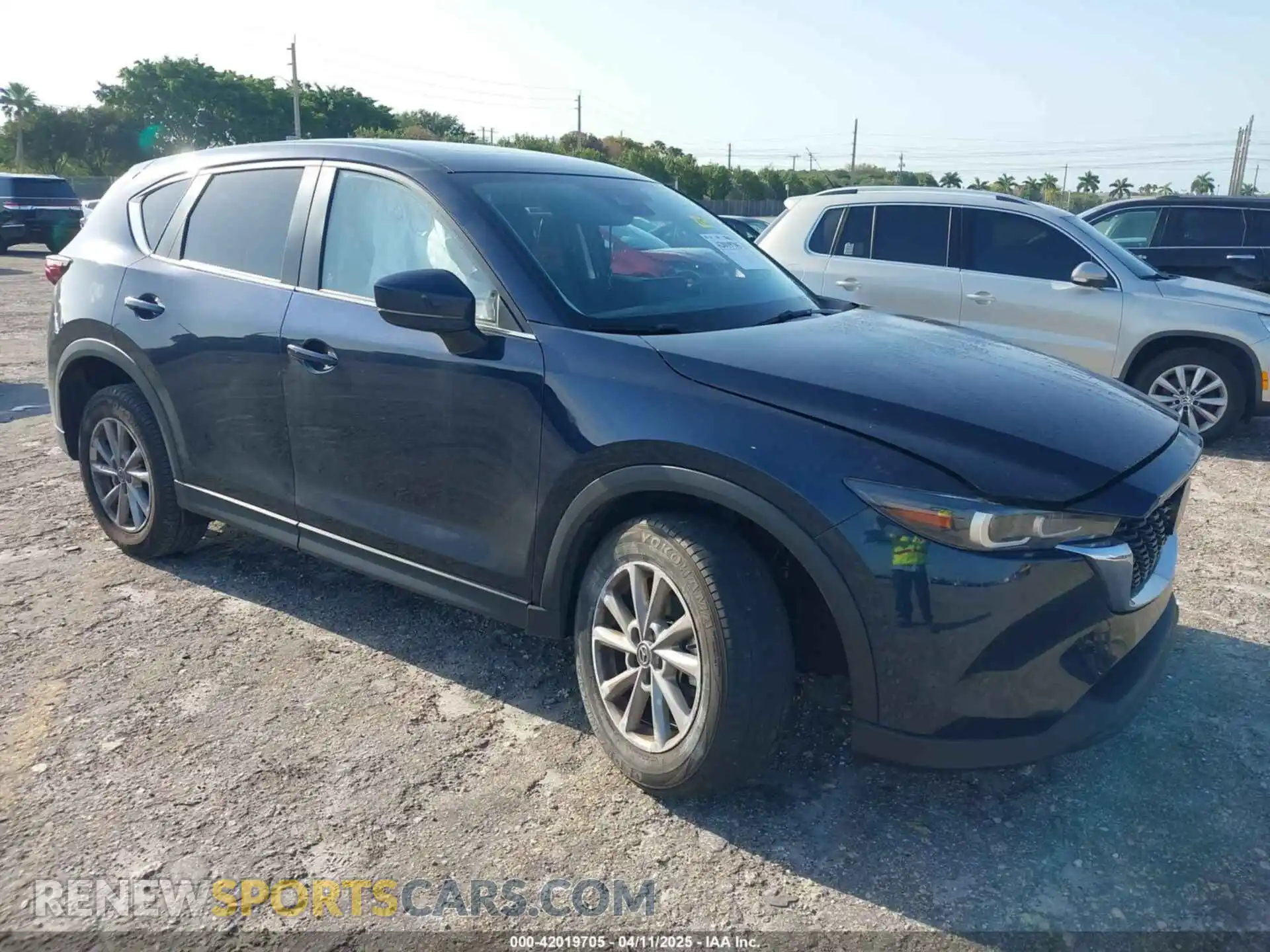 1 Photograph of a damaged car JM3KFBCM1P0244646 MAZDA CX-5 2023