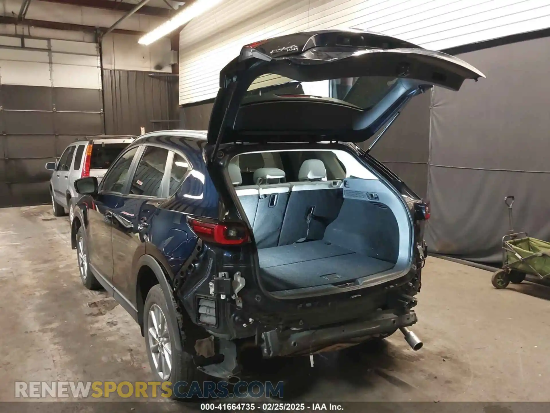 3 Photograph of a damaged car JM3KFBCM2P0109675 MAZDA CX-5 2023