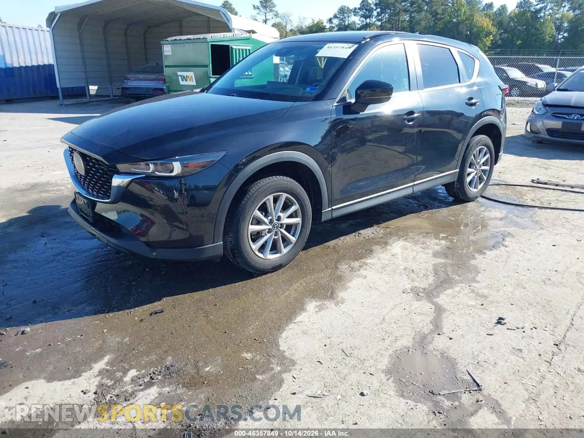 2 fotografías del automóvil dañado JM3KFBCM2P0123477 MAZDA CX-5 2023