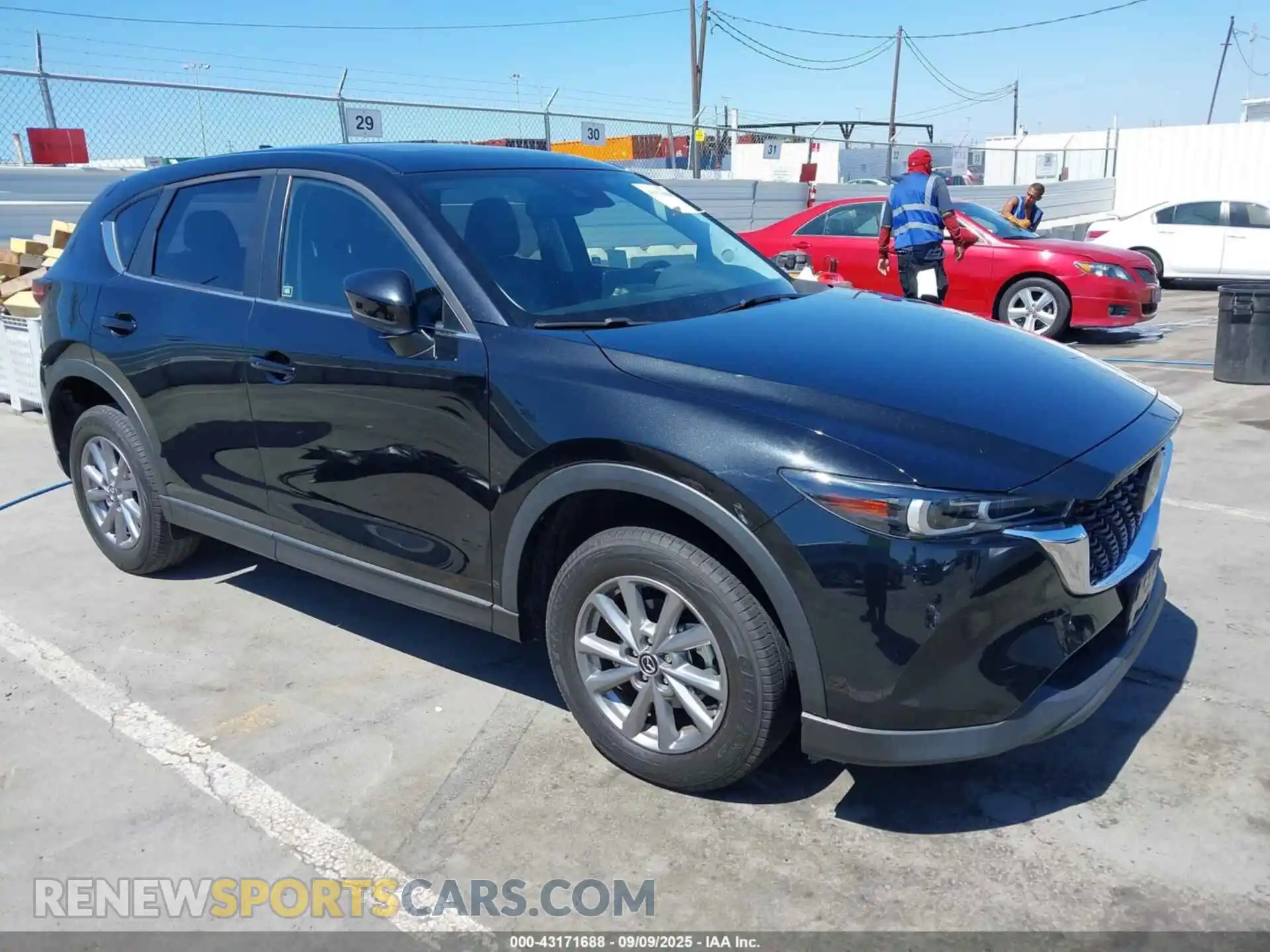 1 Photograph of a damaged car JM3KFBCM4P0199282 MAZDA CX-5 2023