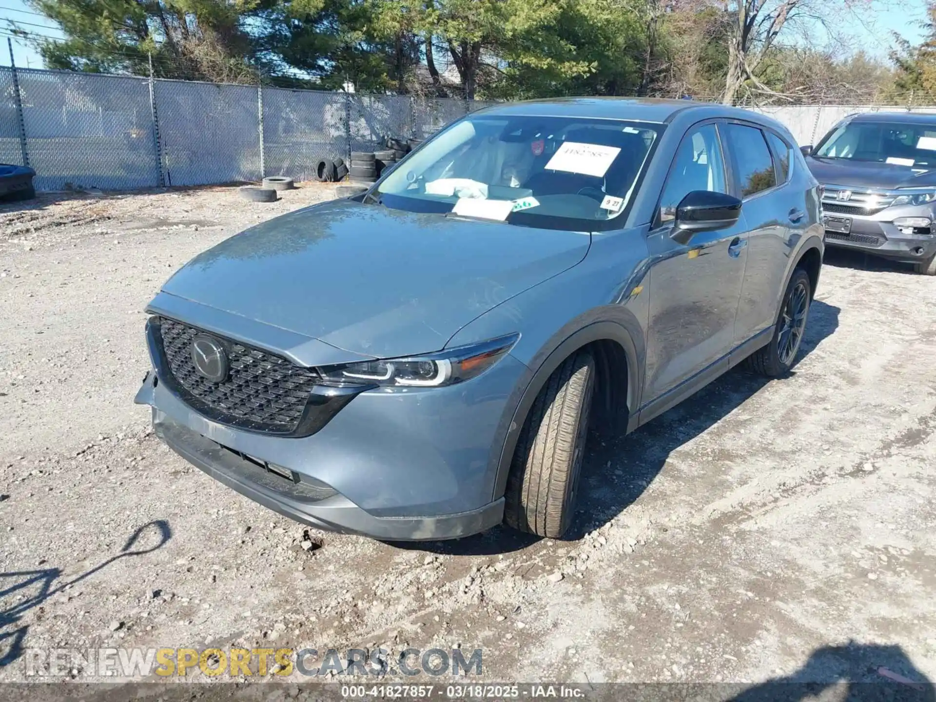 2 fotografías del automóvil dañado JM3KFBCM5P0102946 MAZDA CX-5 2023