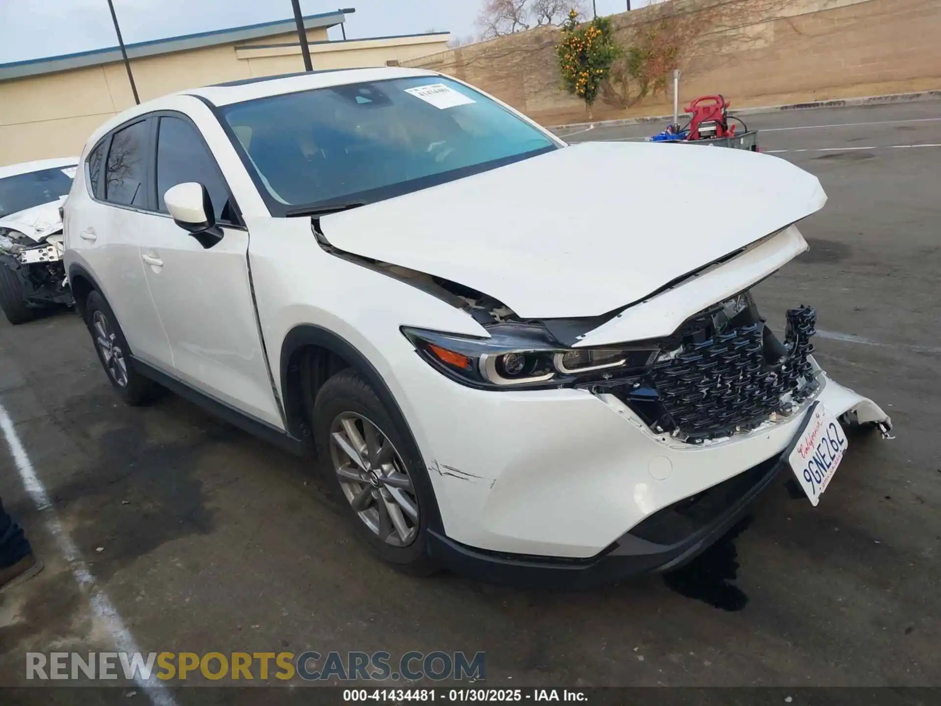 1 Photograph of a damaged car JM3KFBCM5P0251518 MAZDA CX-5 2023