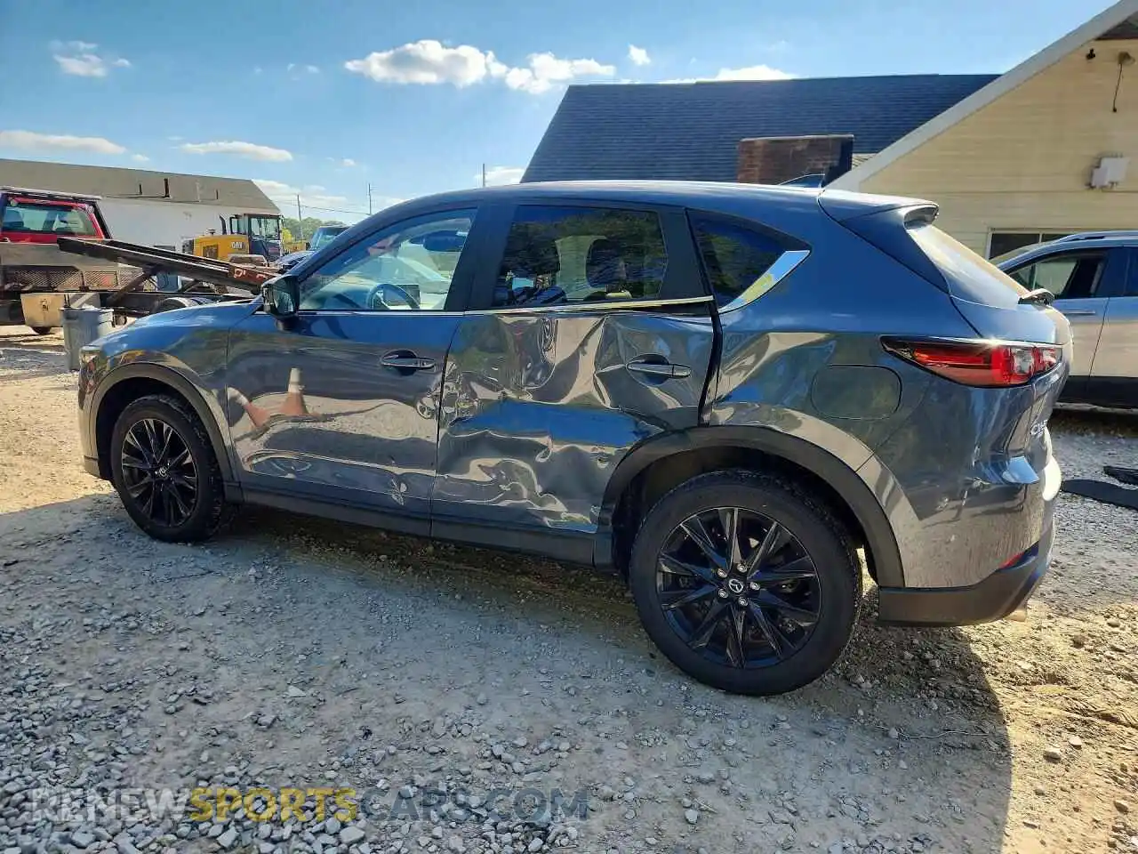 2 fotografías del automóvil dañado JM3KFBCM6P0101756 MAZDA CX-5 2023