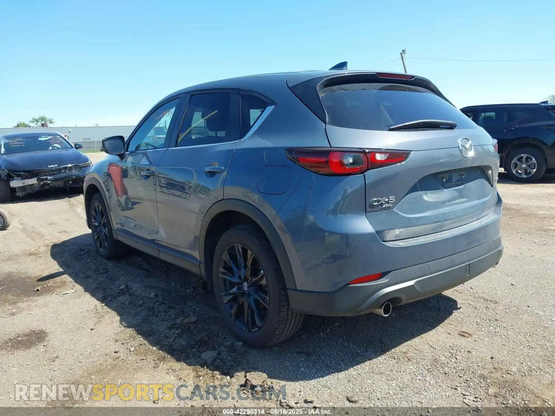 3 fotografías del automóvil dañado JM3KFBCM9P0253367 MAZDA CX-5 2023