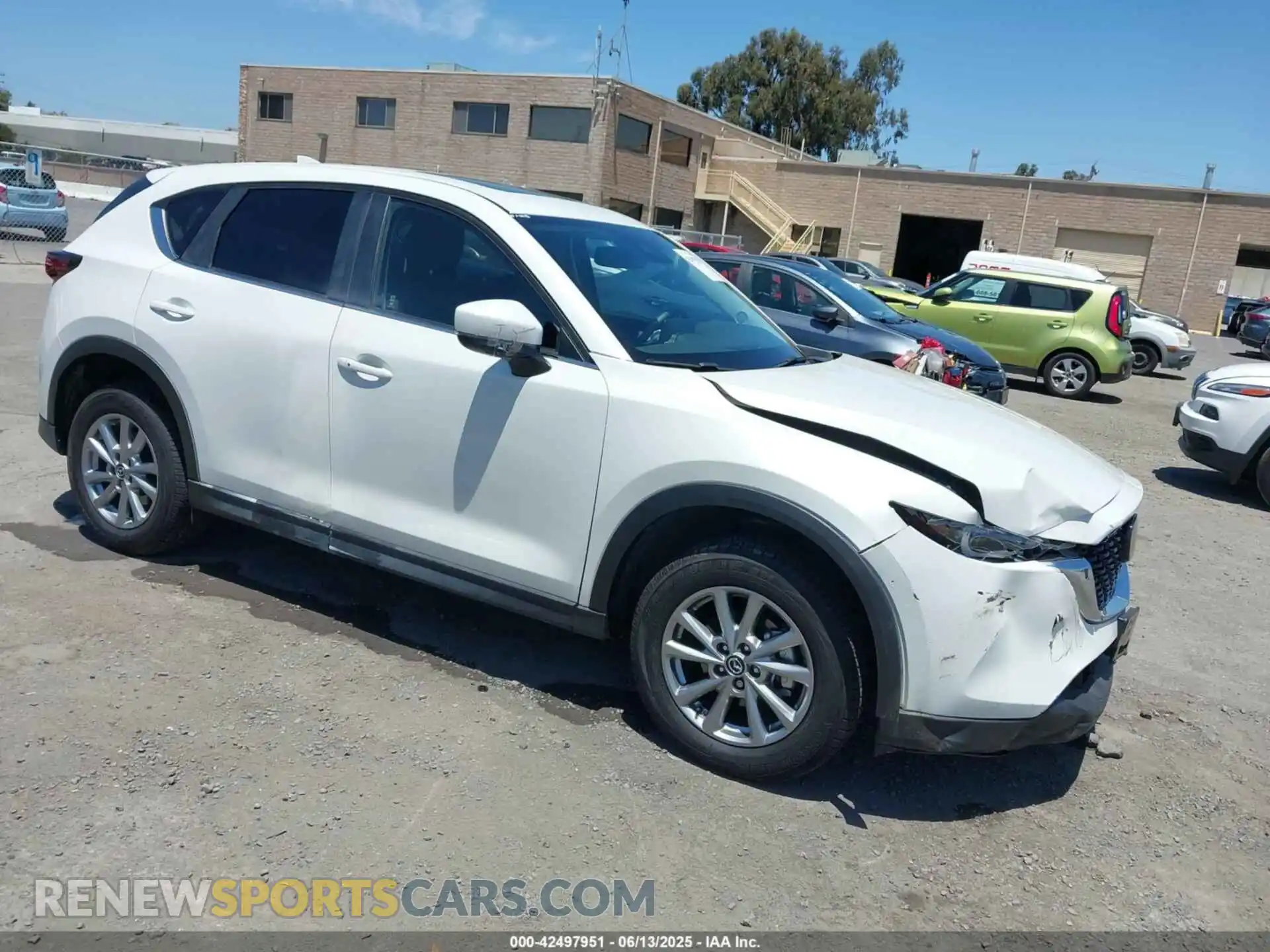 1 Photograph of a damaged car JM3KFBCM9P0286384 MAZDA CX-5 2023
