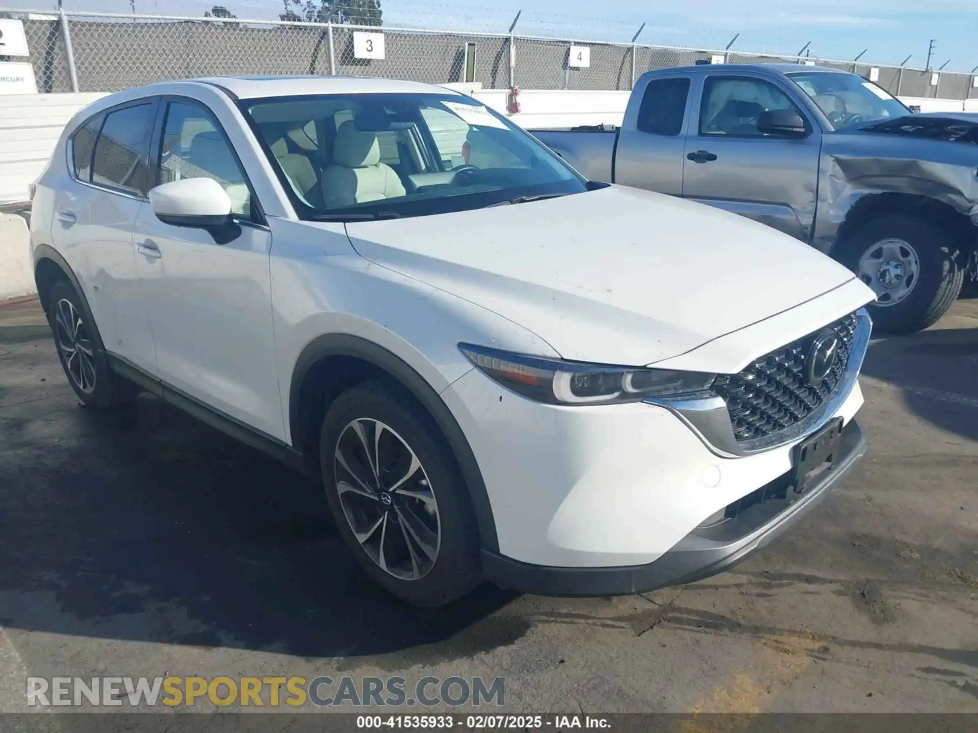 1 Photograph of a damaged car JM3KFBDM2P0283602 MAZDA CX-5 2023
