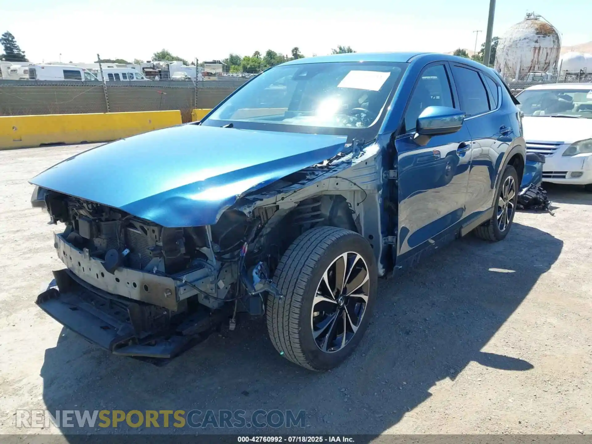 2 Photograph of a damaged car JM3KFBDM3P0197330 MAZDA CX-5 2023