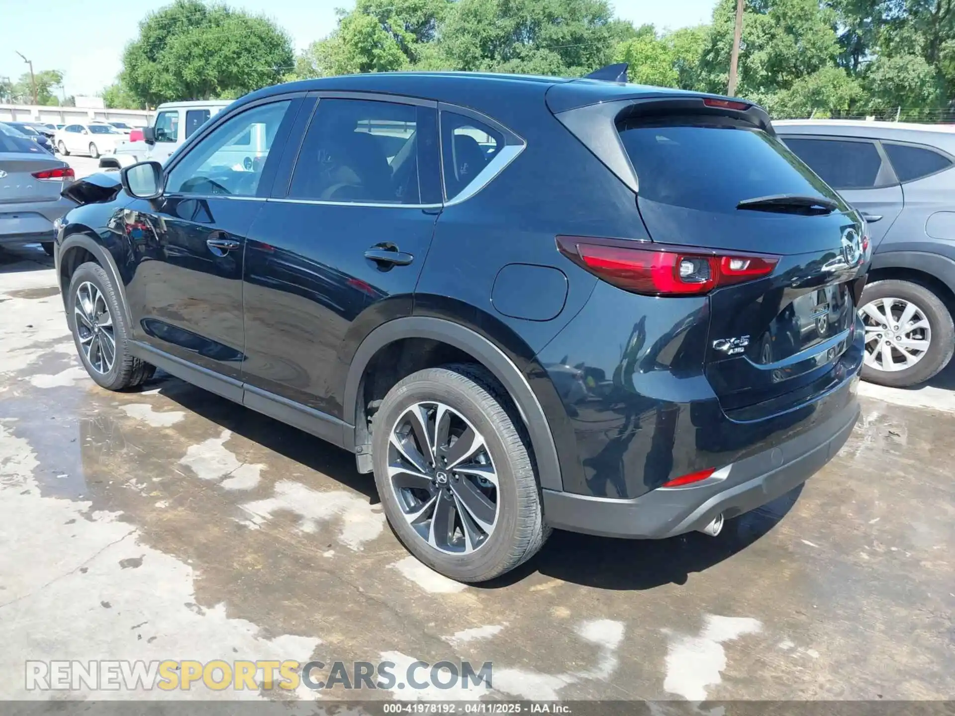 3 fotografías del automóvil dañado JM3KFBEM2P0205934 MAZDA CX-5 2023
