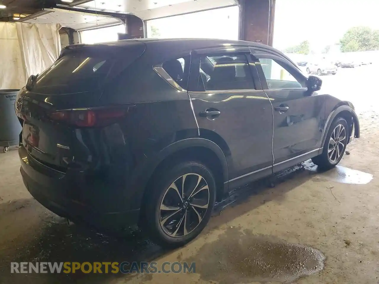 3 fotografías del automóvil dañado JM3KFBEM7P0255289 MAZDA CX-5 2023